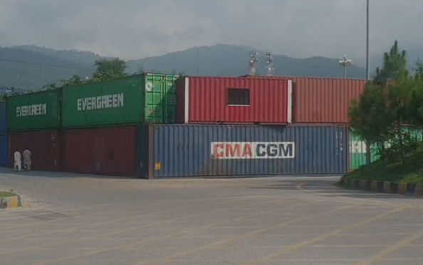 CONTAINERS