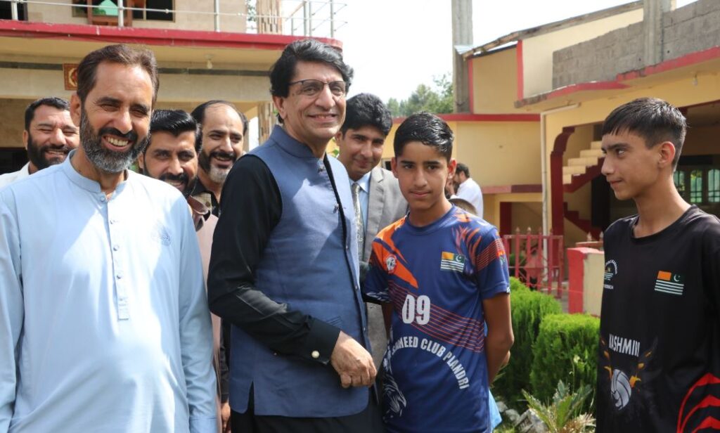 KHAKAN KHAWAJA